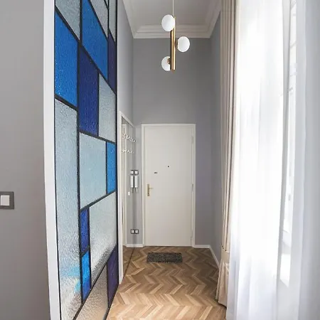 Luxury Gold 2 Bedroom *