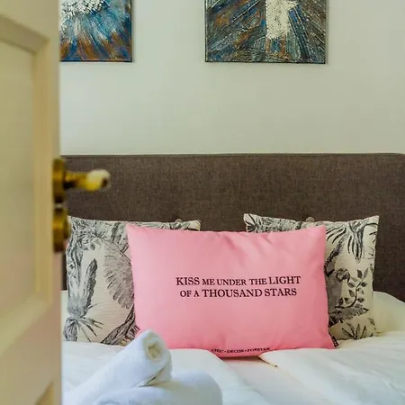 Bengt Kiraly Str. Apartament