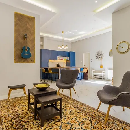 Apartament Bengt Kiraly Str. *