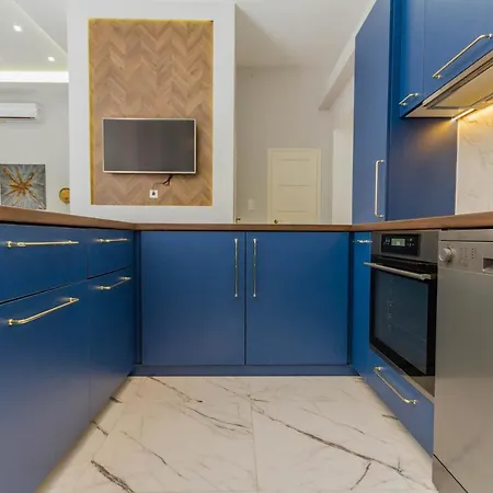 Apartament Bengt Kiraly Str. *