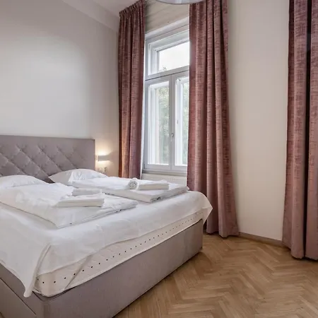 Tcb Regi Apartment