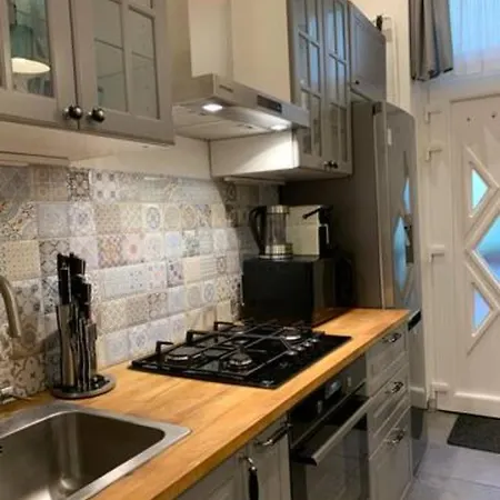 Apartment Pearl - In The Heart Of