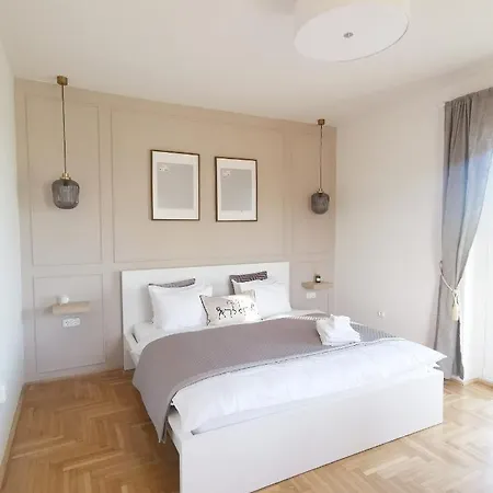 Apartment Grand Terrace With Ac & Heating