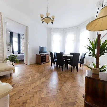 Rumbach Royal Appartement *