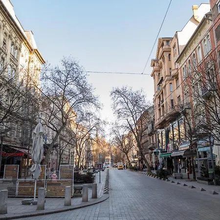 Lägenhet N28 In Andrassy Boulevard.