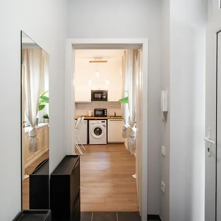 D71 Superior Apartments, Best Location, By Bqa Apartment *