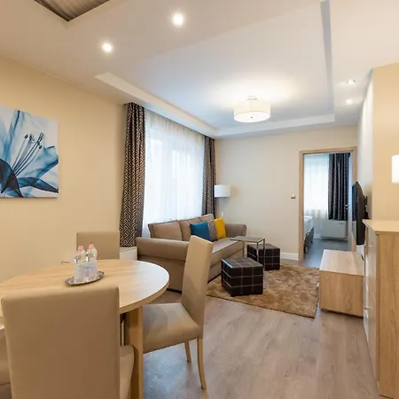Hotel Cherry Residence, Palace Quarter 3*