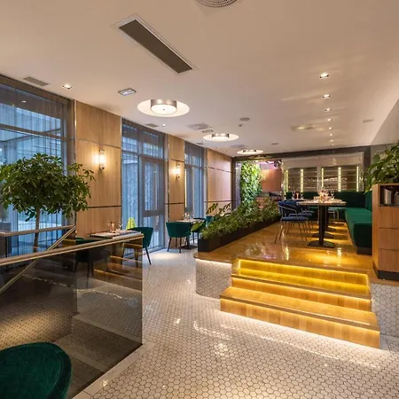 Hotel Cherry Residence, Palace Quarter 3*