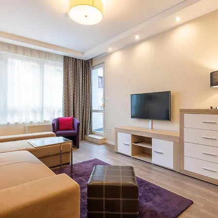 Cherry Residence, Palace Quarter 3*
