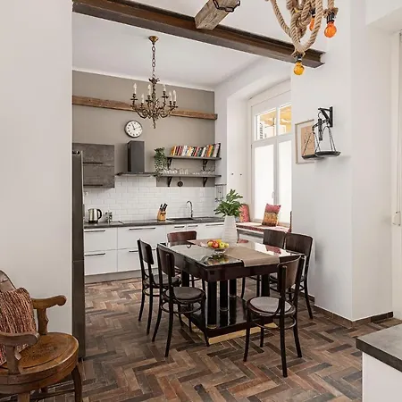 Bonbon Style Apartment