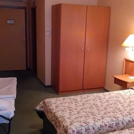 Hotel Burg 3*