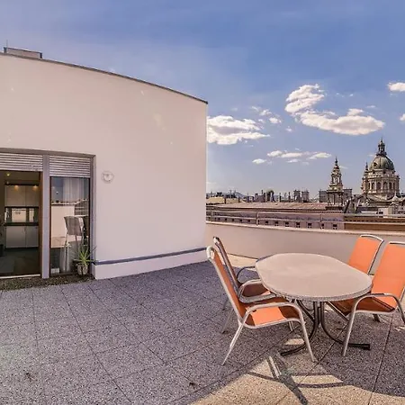 With Private 90 Sqm Rooftop, Free Parking And Air Condition *