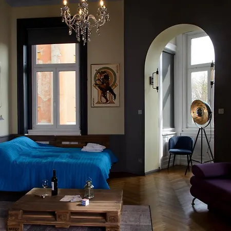 דירה Walnuttree Loft Style Prestige