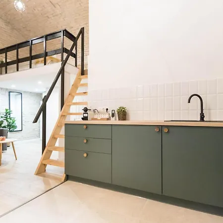 Kiraly Downtown Apartment *