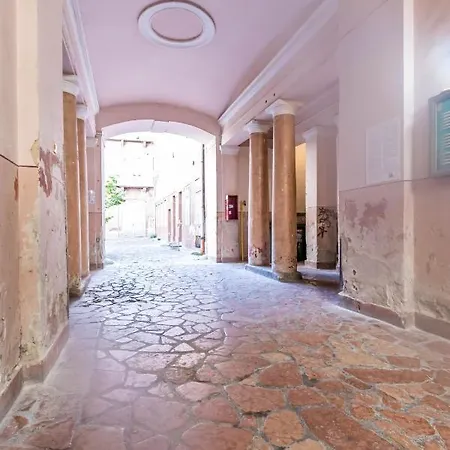 Kiraly Downtown Apartment Budapest