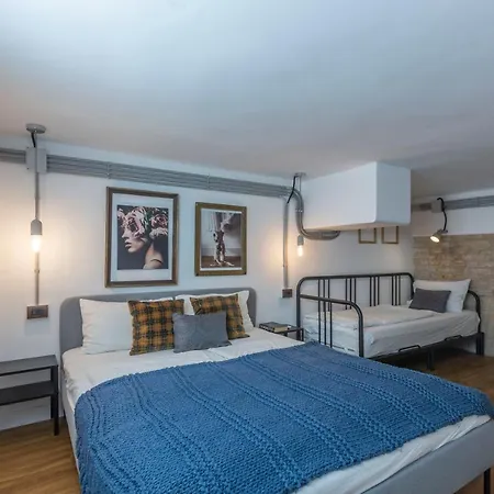 The Address Loft 22ppl Apartment Budapest