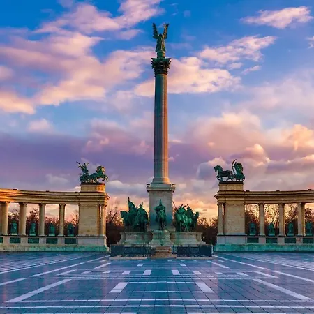 St Stephen Luxury Apartment Budapest