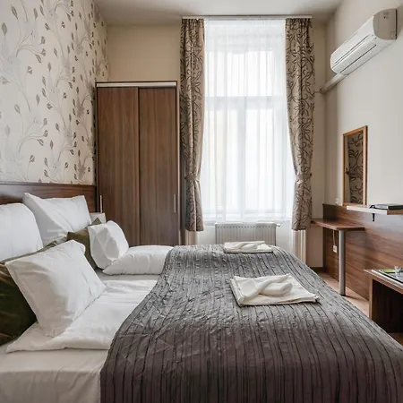 Elit Boutique Rooms- Location by bqa *
