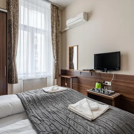 Elit Boutique Rooms- Location by bqa *