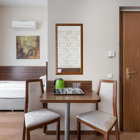 Elit Boutique Rooms- Location by bqa *
