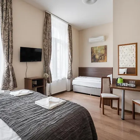 Elit Boutique Rooms- Location by bqa Budapest
