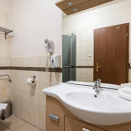 Hotel Elit Boutique Rooms- Location by bqa Budapest