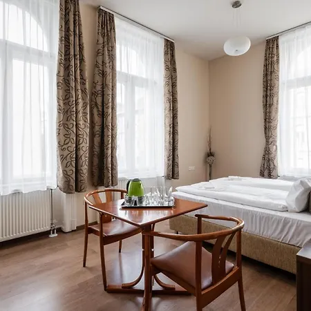 Elit Boutique Rooms- Location by bqa Budapest