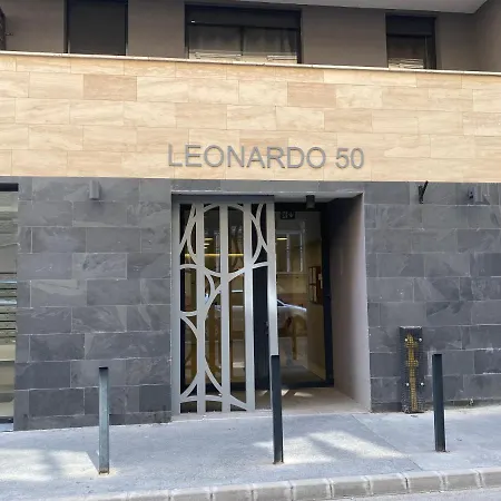 Leo * Budapest