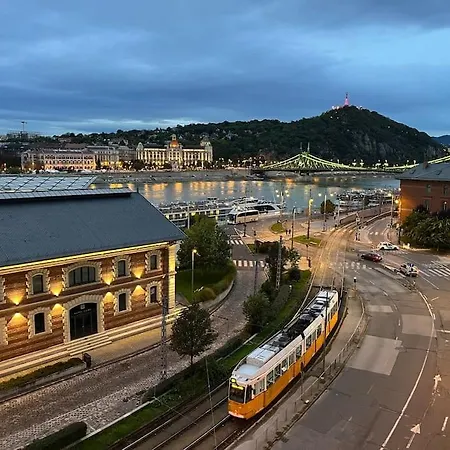 Full Panorama Budapest