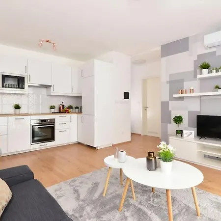 Apartment Laurel Bay *