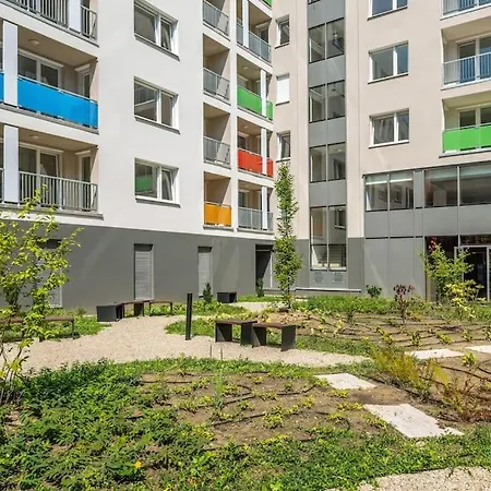 Laurel Bay Apartment