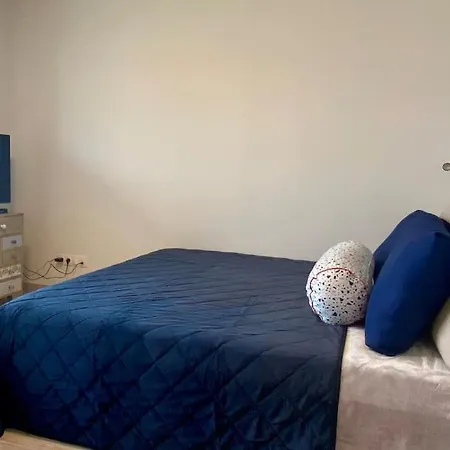 Apartment New In - Free Parking *