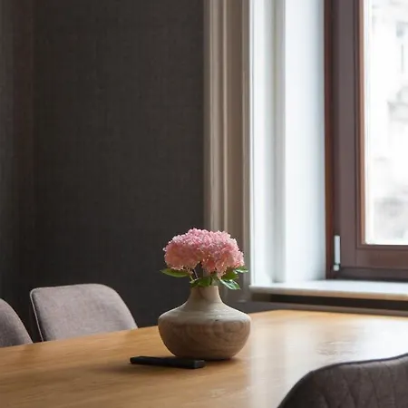 Apartament Luxury With Balcony Next To The New York Cafe Budapesta