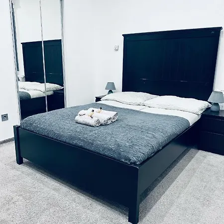 Deluxe Minimal