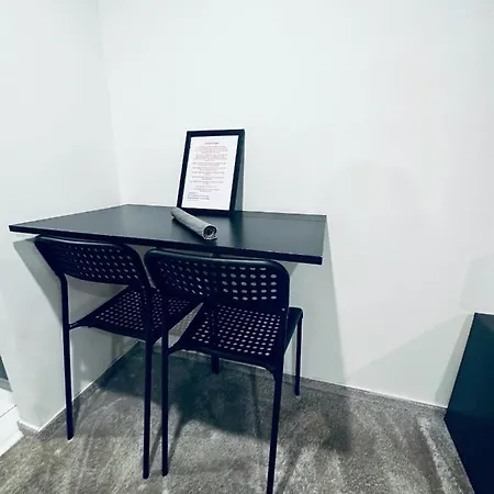 Deluxe Minimal