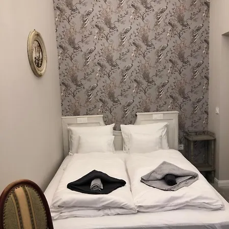 In Iv. Apartment