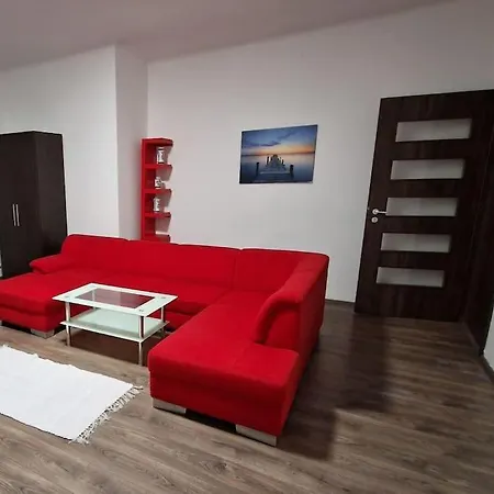 Apartman Perfect Located Flat With Gametable *