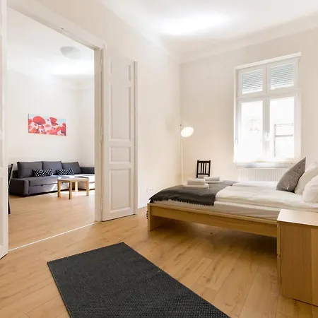Kresz Geza 29 Westend Station 2 Bedrooms+living Ac * Budapest