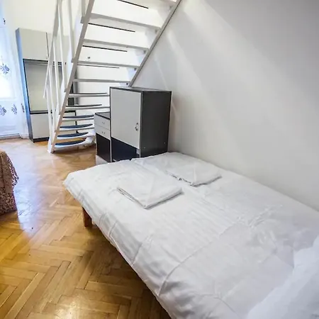Center 5 Private For 19 People Homestay Budapest