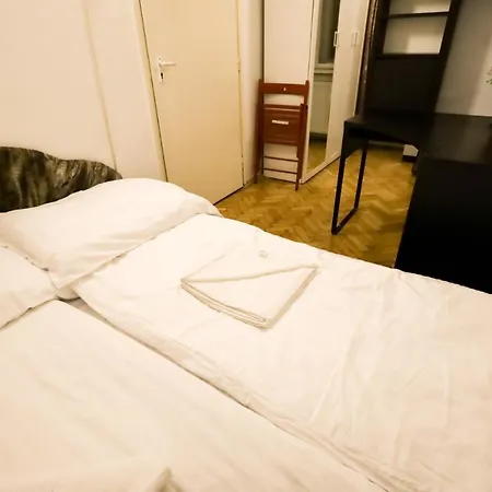 Homestay Center 5 Private For 19 People *