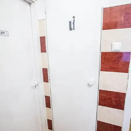 Homestay Center 5 Private For 19 People