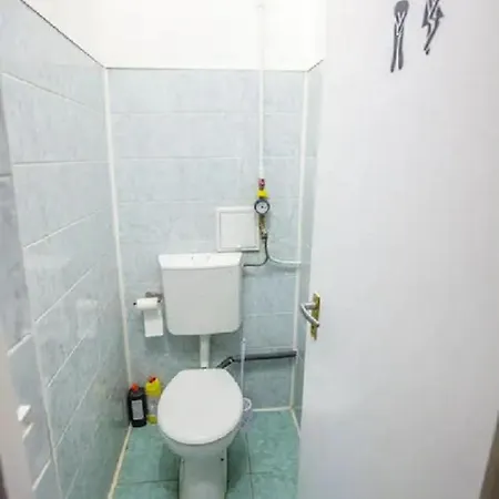 Center 5 Private For 19 People Homestay *