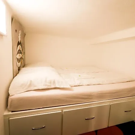 Center 5 Private For 19 People Homestay