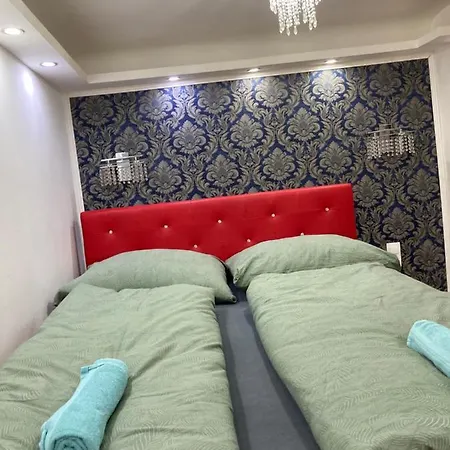 Apartment Roland Downtown - Akacfa *