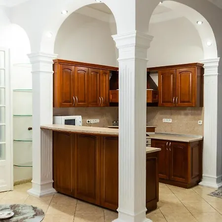 Apartmán Luxury Downtown 3 Bedroom By Synagoge With Beautiful View Budapešť