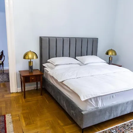 Luxury Downtown 3 Bedroom By Synagoge With Beautiful View Apartmán *