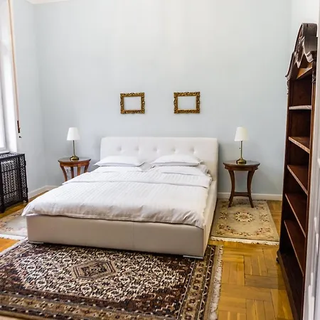 Luxury Downtown 3 Bedroom By Synagoge With Beautiful View Apartmán