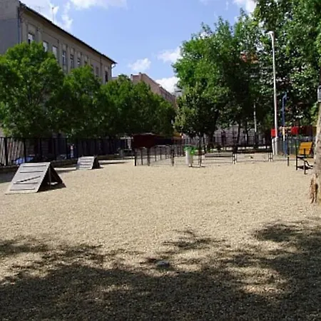 Apartment 30m2 A/c Apartment, 3 Min From Ny Cafe *