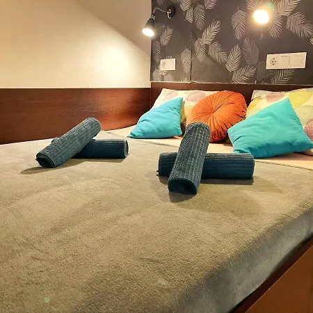 Central Budget Lofts *