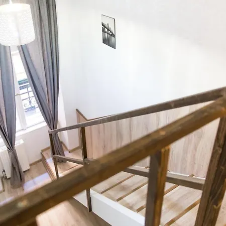 Appartamento Central Budget Lofts *